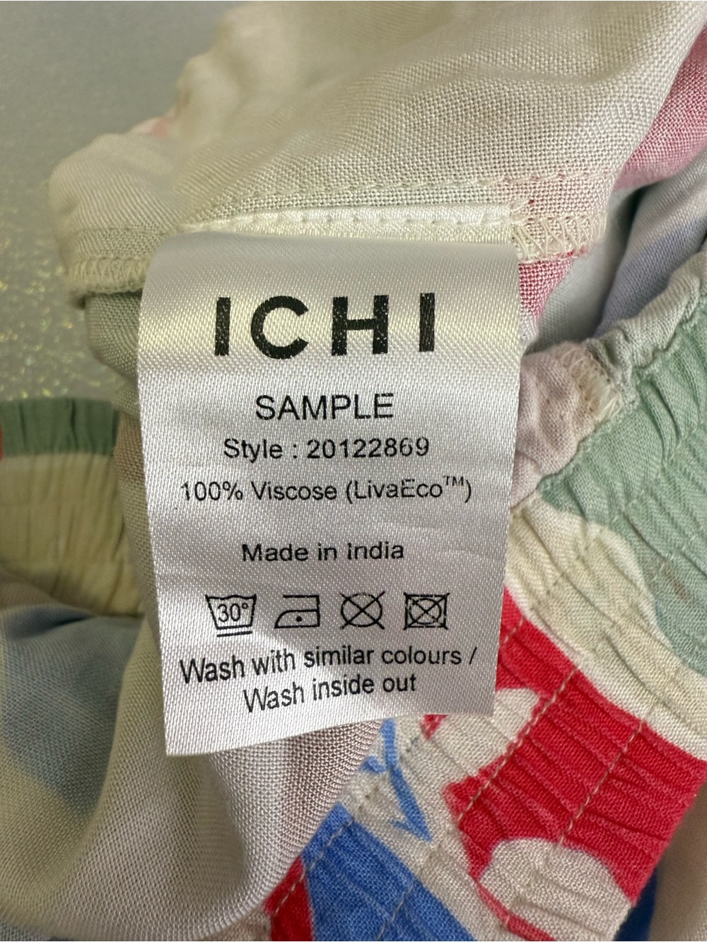 ICHI pants flowy Wide-Leg Geo Print Palazzo Pants in Multi-Color - Picture 11 of 16